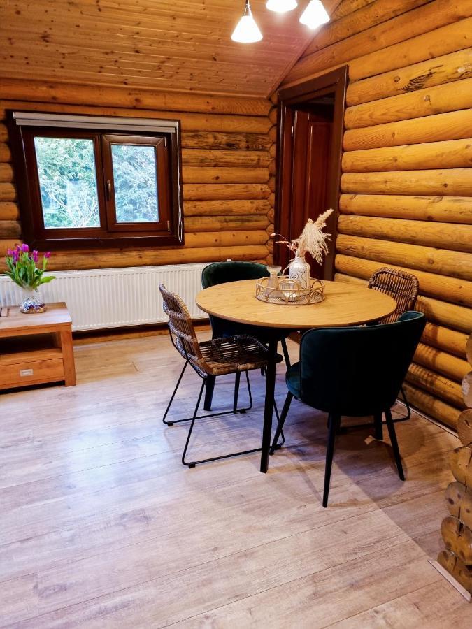 Finse Woning Op Camping De Tulpenweide Breezand Extérieur photo
