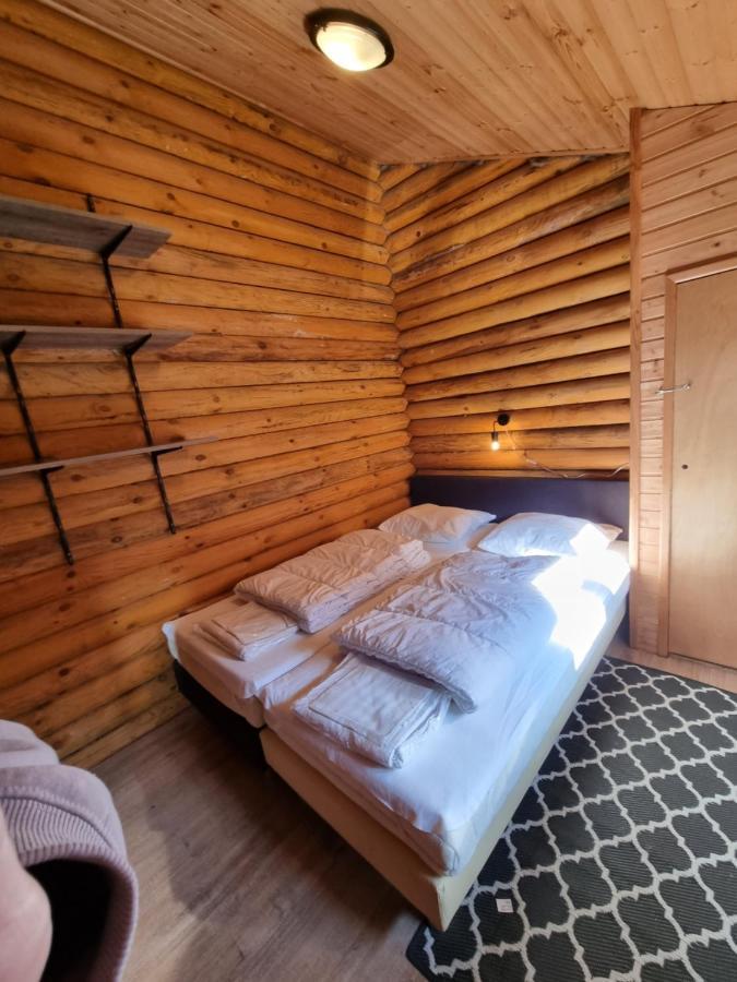 Finse Woning Op Camping De Tulpenweide Breezand Extérieur photo